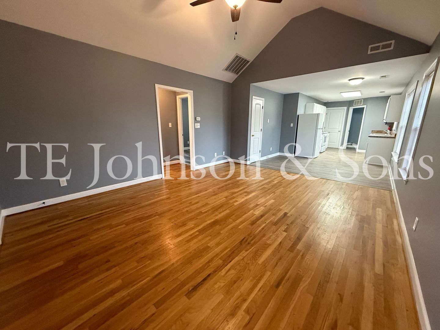 Winston-Salem House: 4212 Dellwood Dr