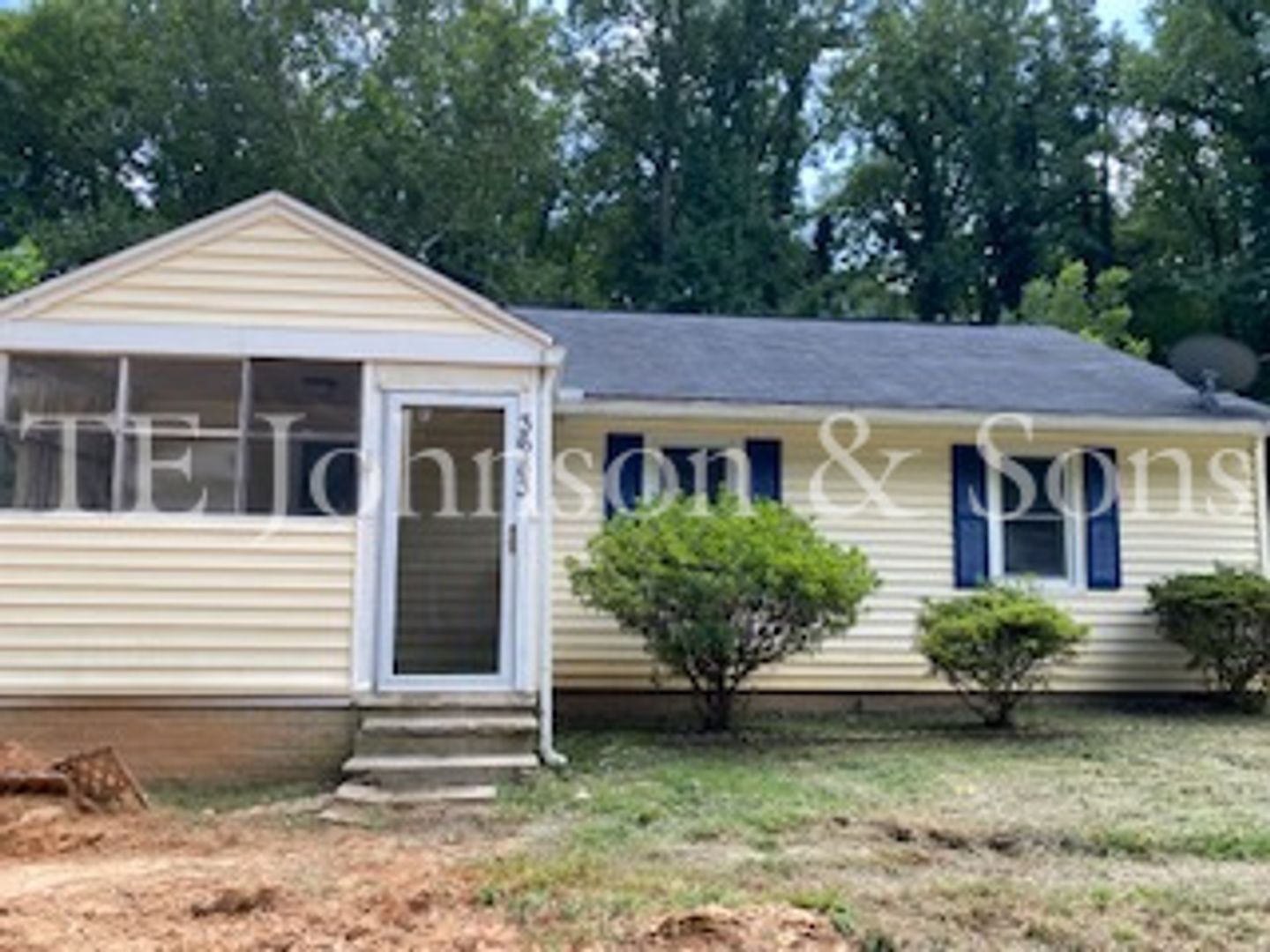Winston-Salem House: 3683 Yale Ave.