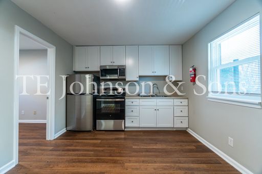Discover West End Living in This Beautiful 2 Bedroom Apartment – photo 1