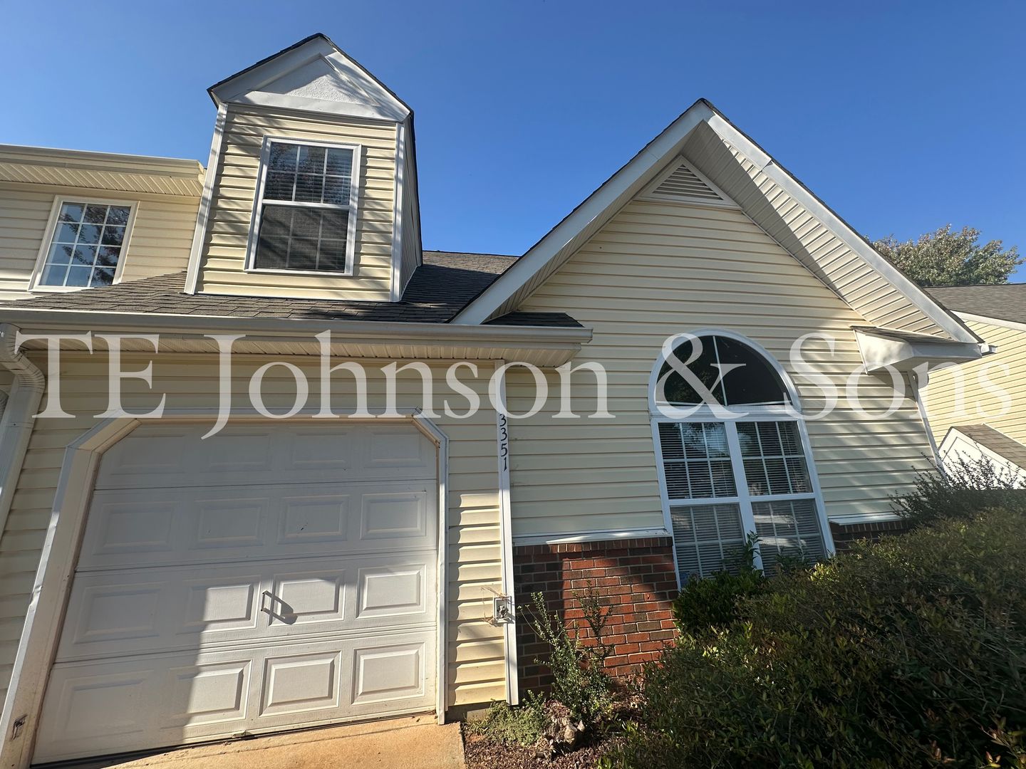Winston-Salem Townhome: 3351 Victoria Park Ln
