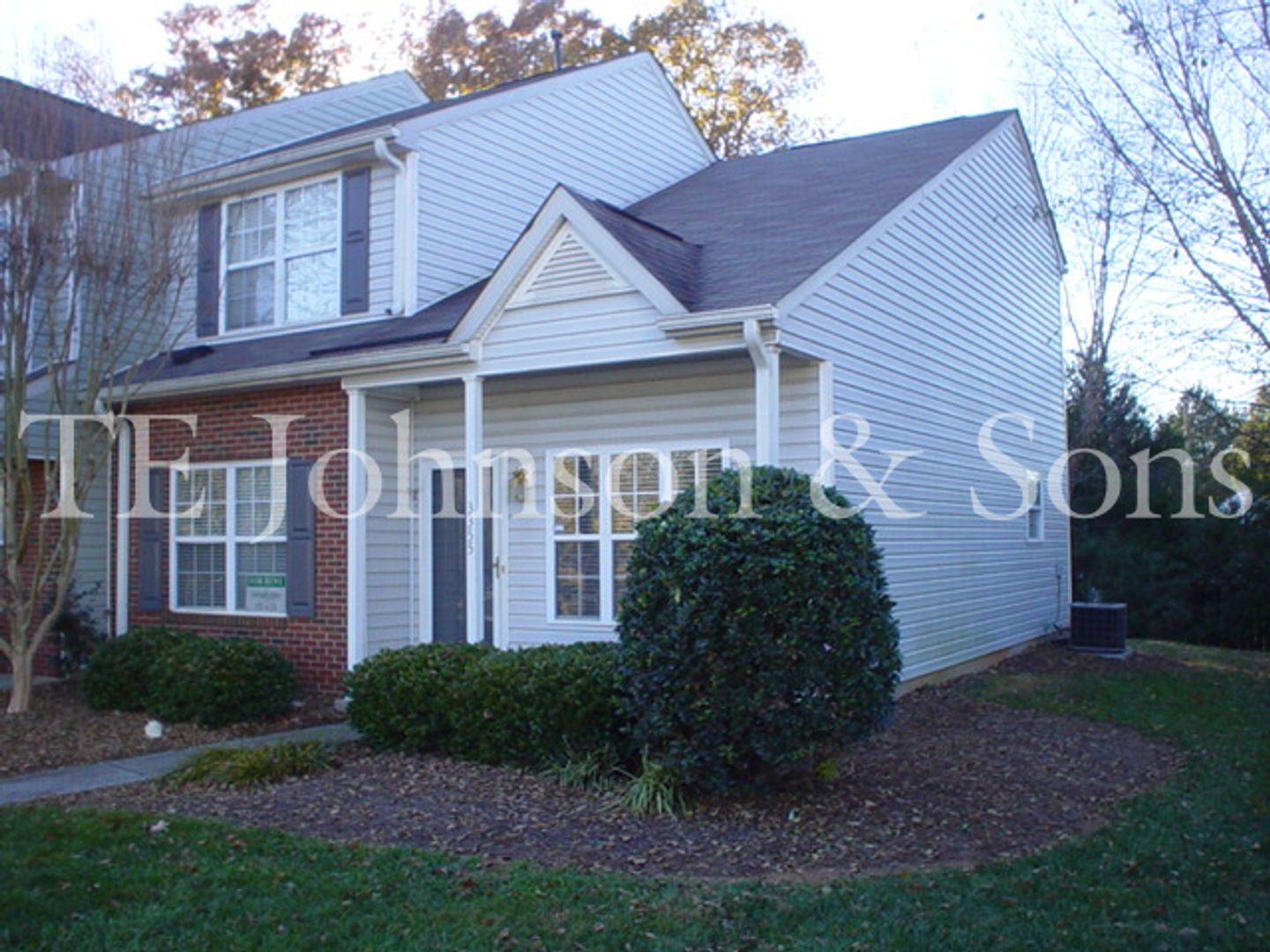 Winston-Salem Townhome: 3355 Kensington Place Unit 504
