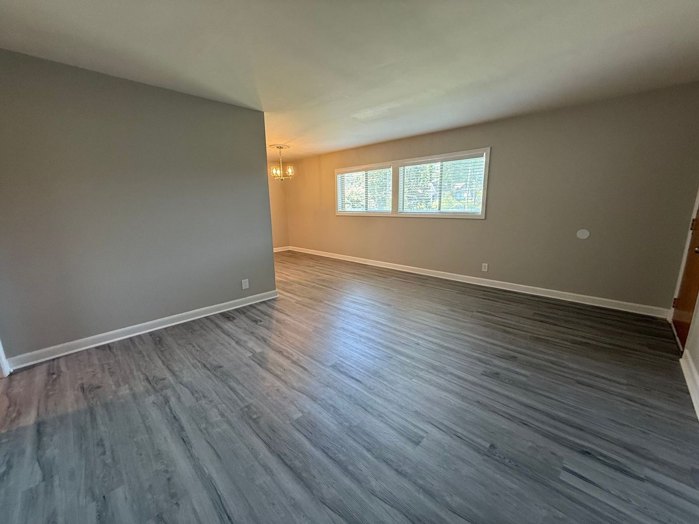 2 Bedroom Salem View Apartment! 6 of 12