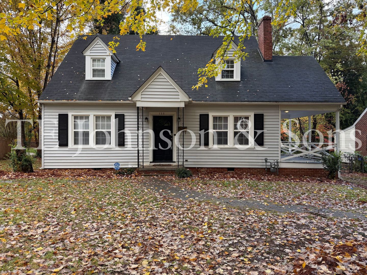 Winston-Salem House: 125 Rosedale Cir