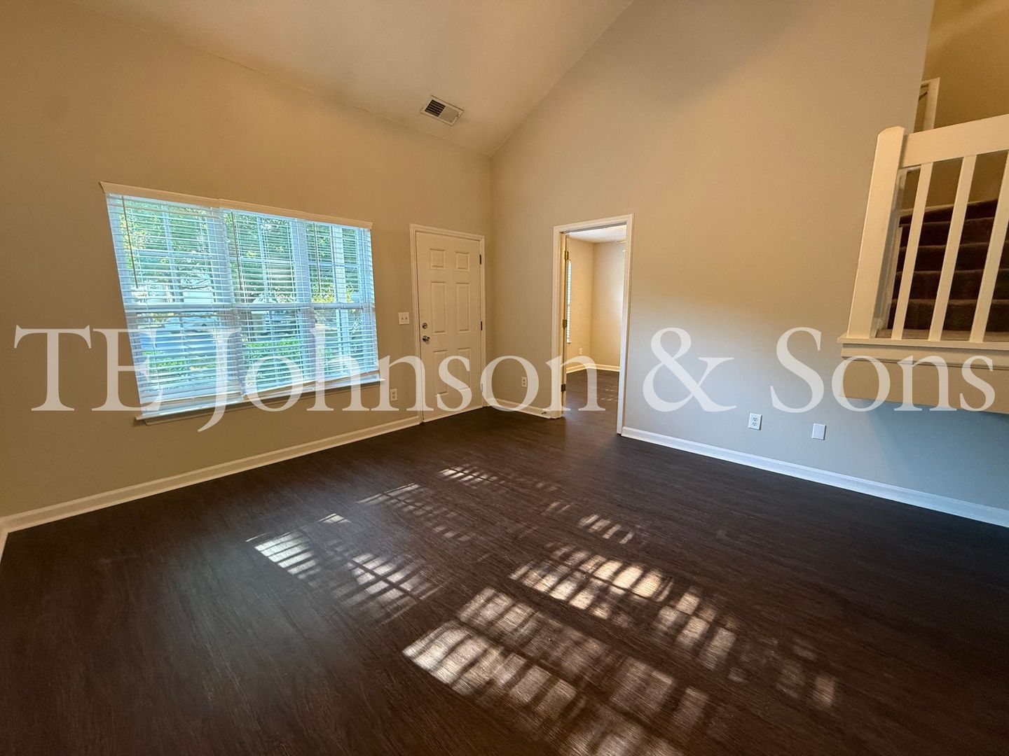 3355 Kensington 4 of 12