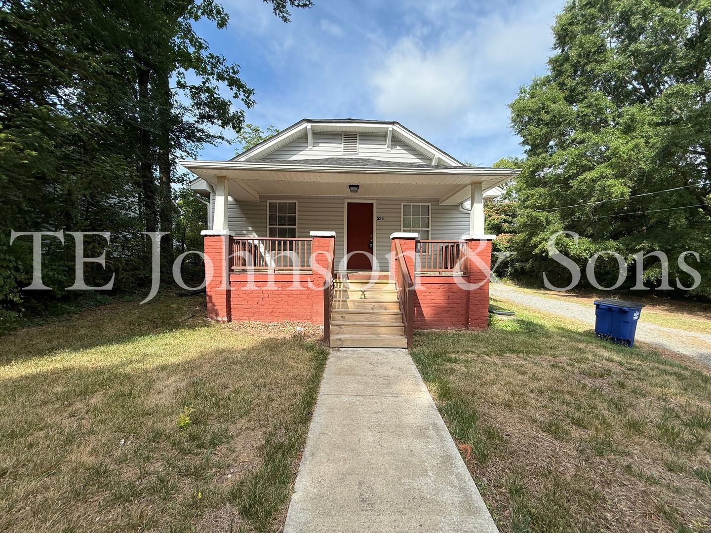 Winston-Salem House: 526 Chandler Street