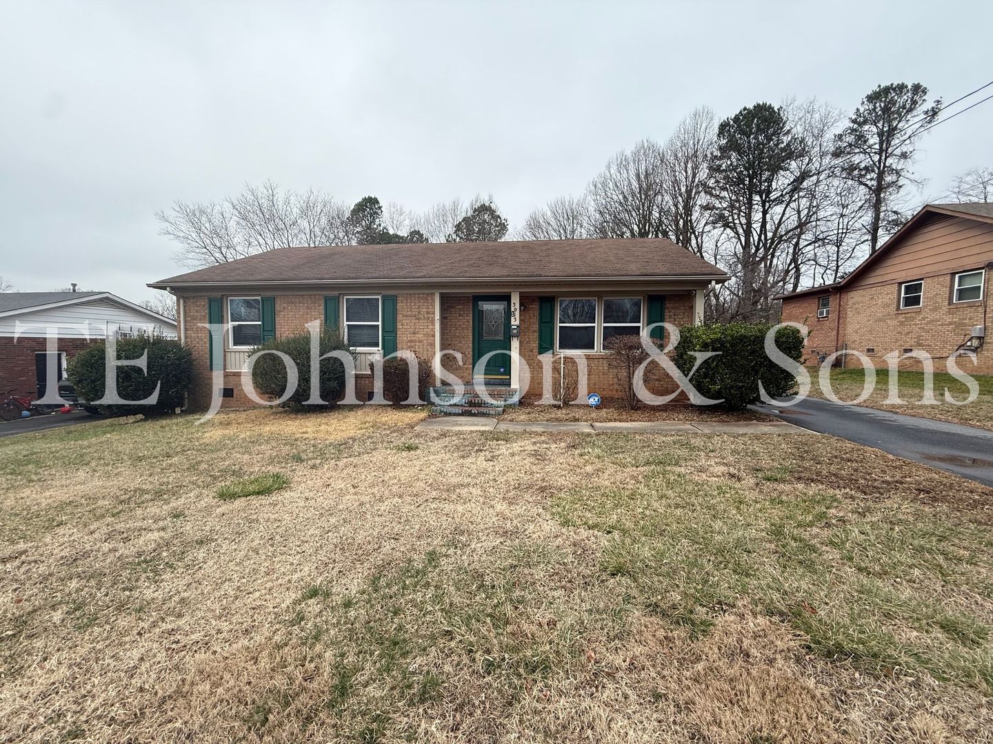 Winston Salem House: 3013 Airport Rd