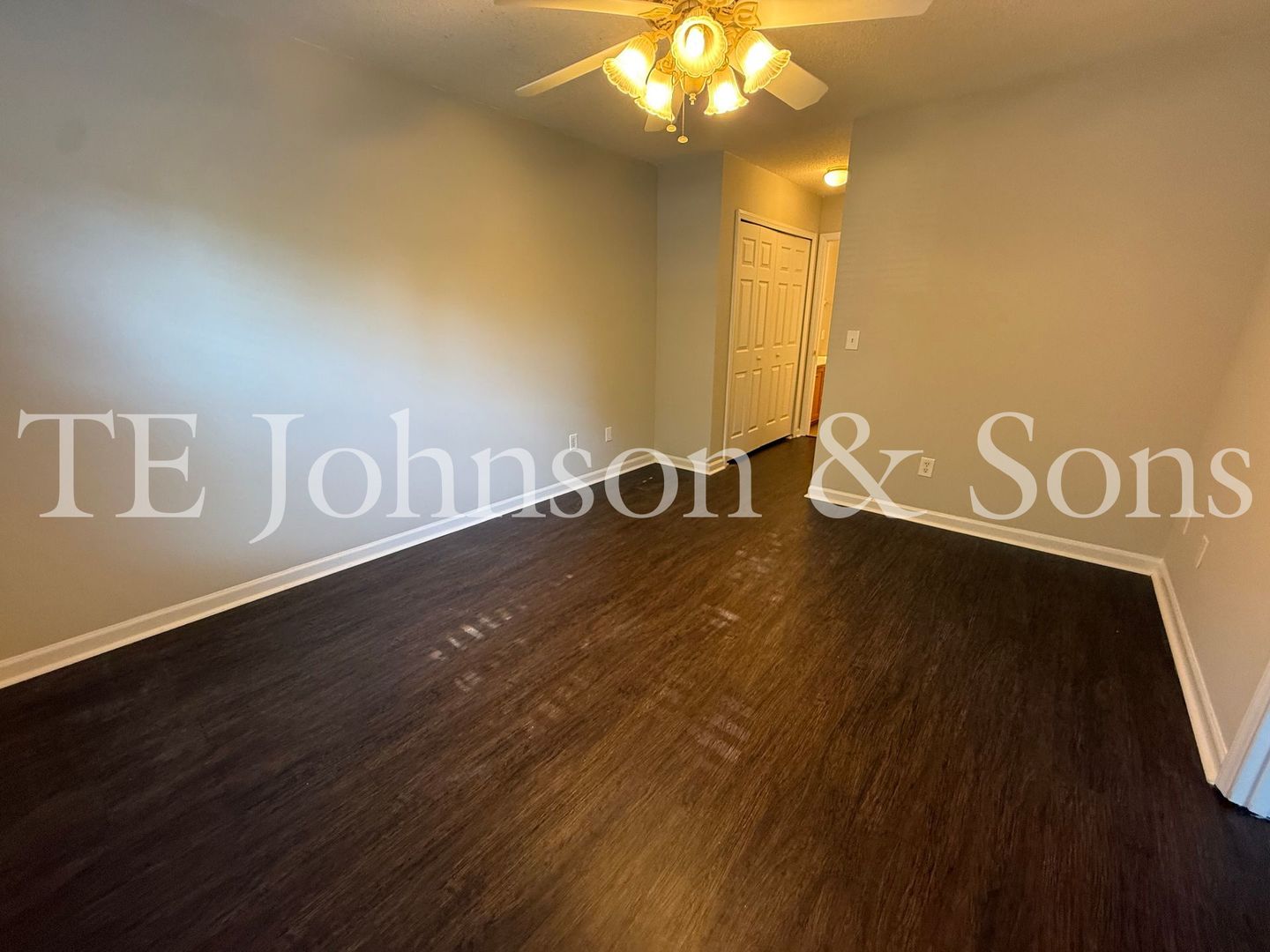 3355 Kensington 6 of 12