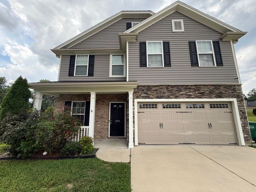 Spacious 3BR Home with Loft, Fireplace & 2-Car Garage – photo 1