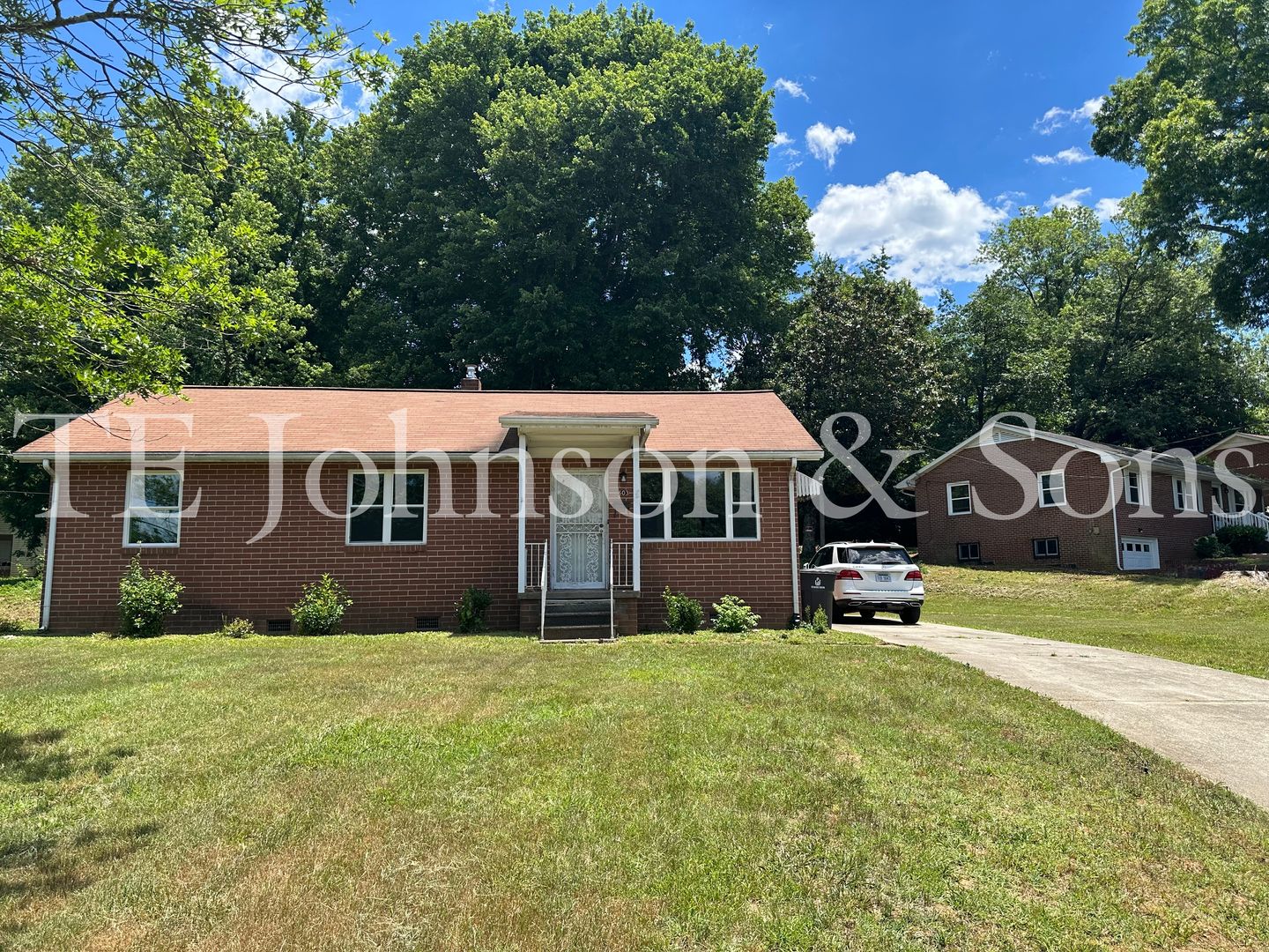 Winston-Salem House: 603 Kinard Drive