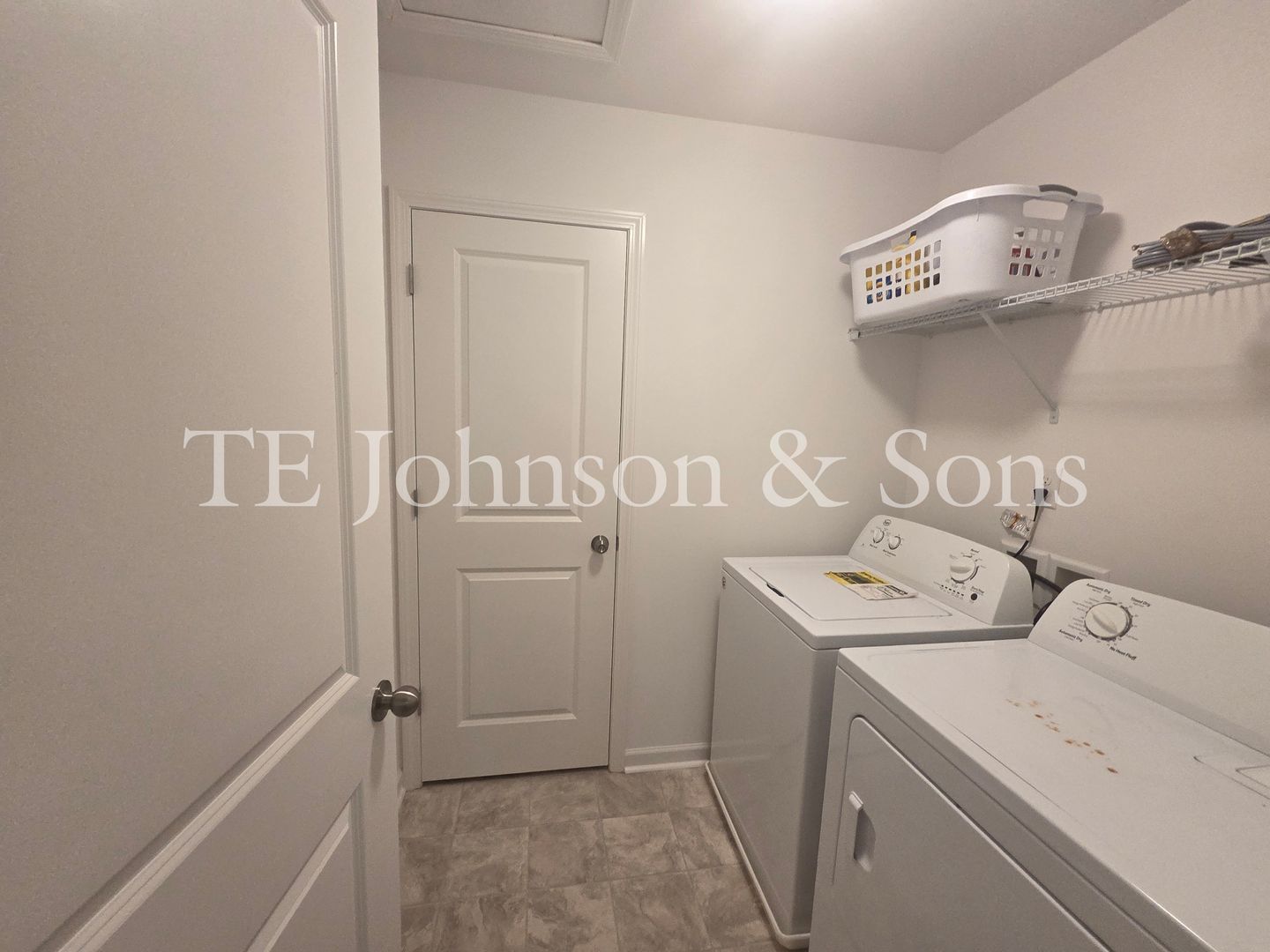 Laundry room at 223 Latrobe (1 of 2)