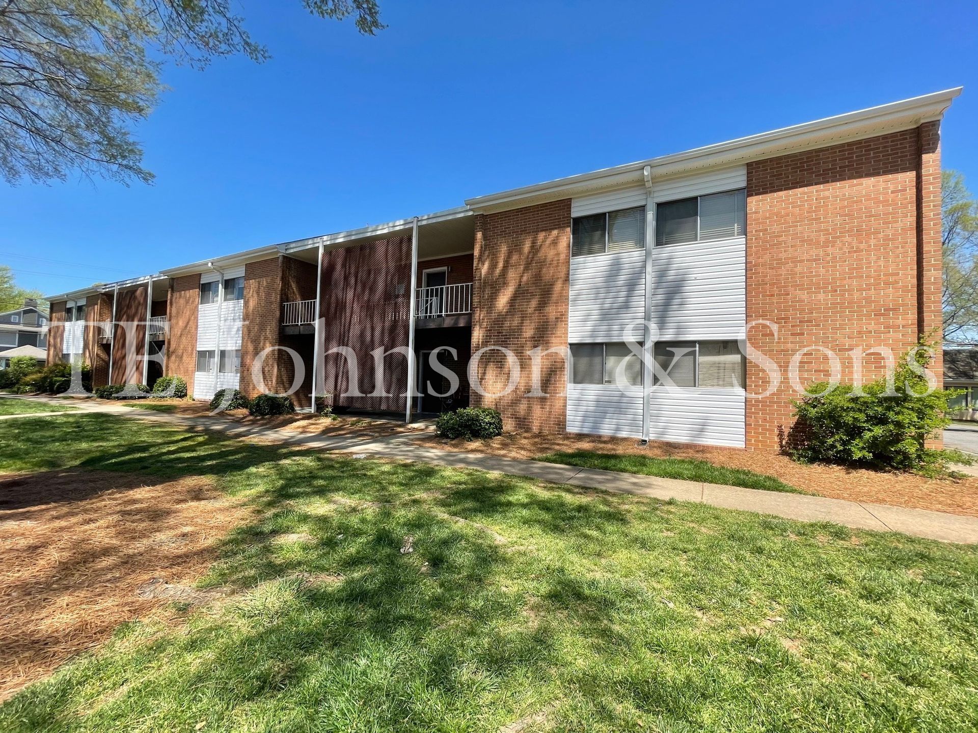 2 Bedroom Salem View Apartment! 2 of 12