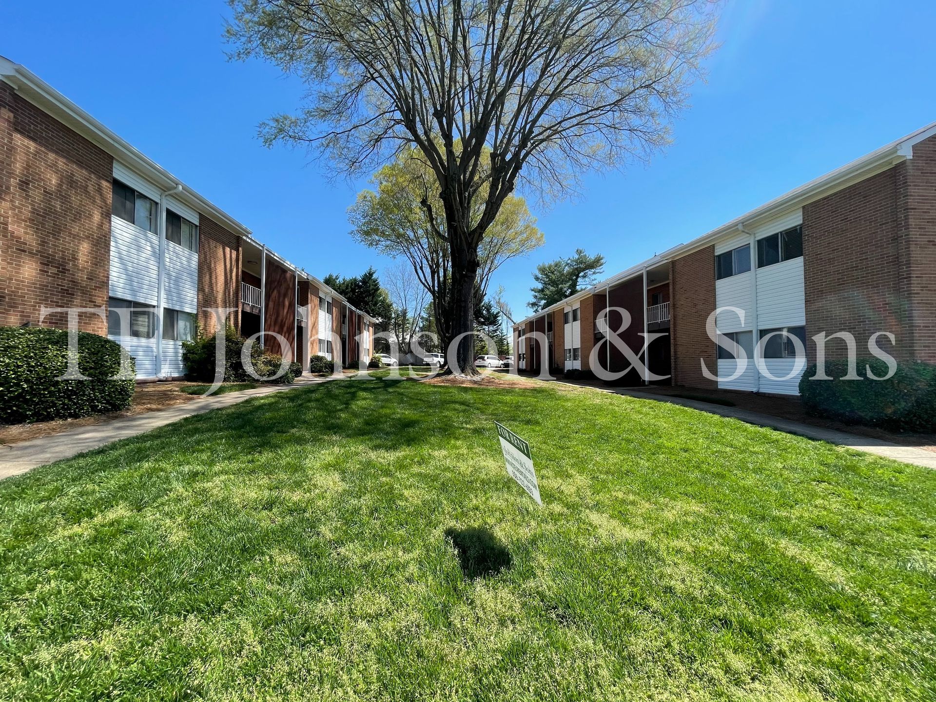 1 Bedroom Minutes from The School of the Arts!