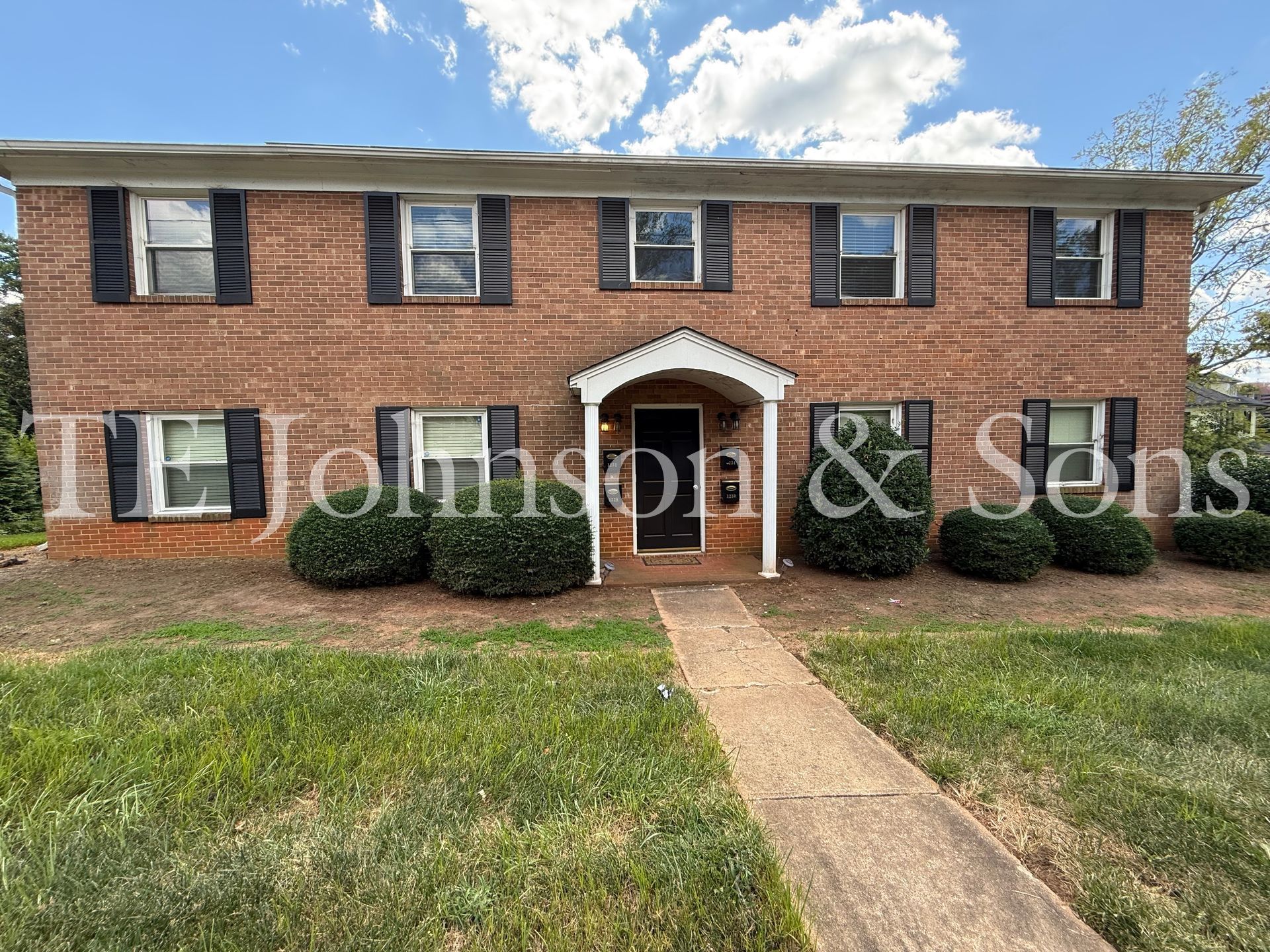 Winston-Salem Apartment: 1230 Forsyth Street