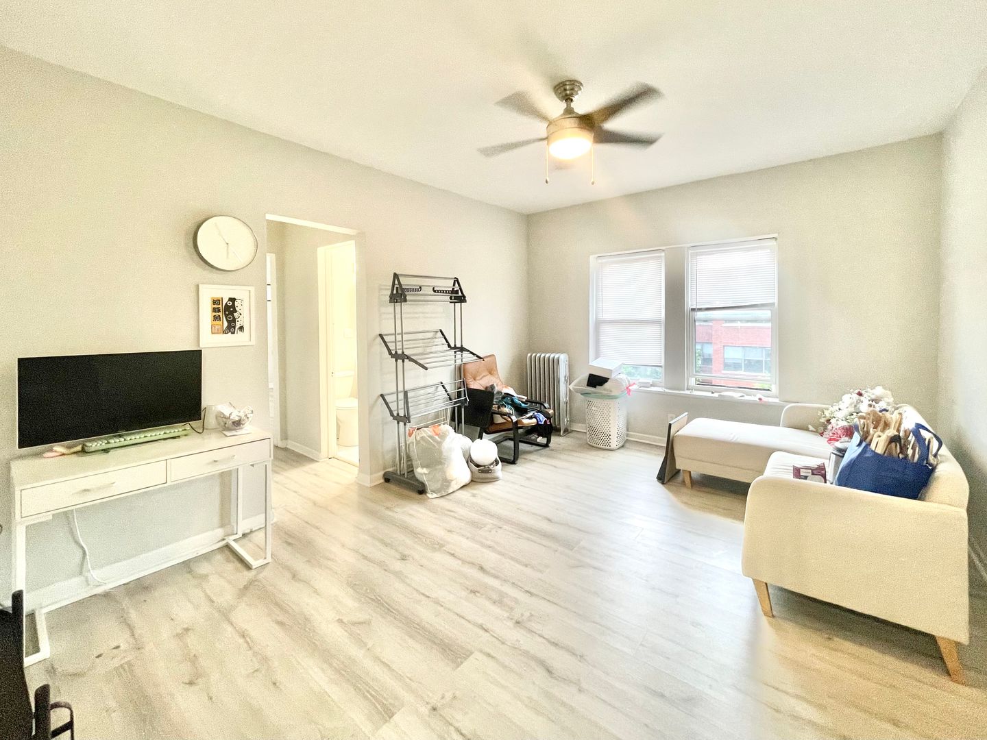 Chicago Apartment: 7620 N Sheridan