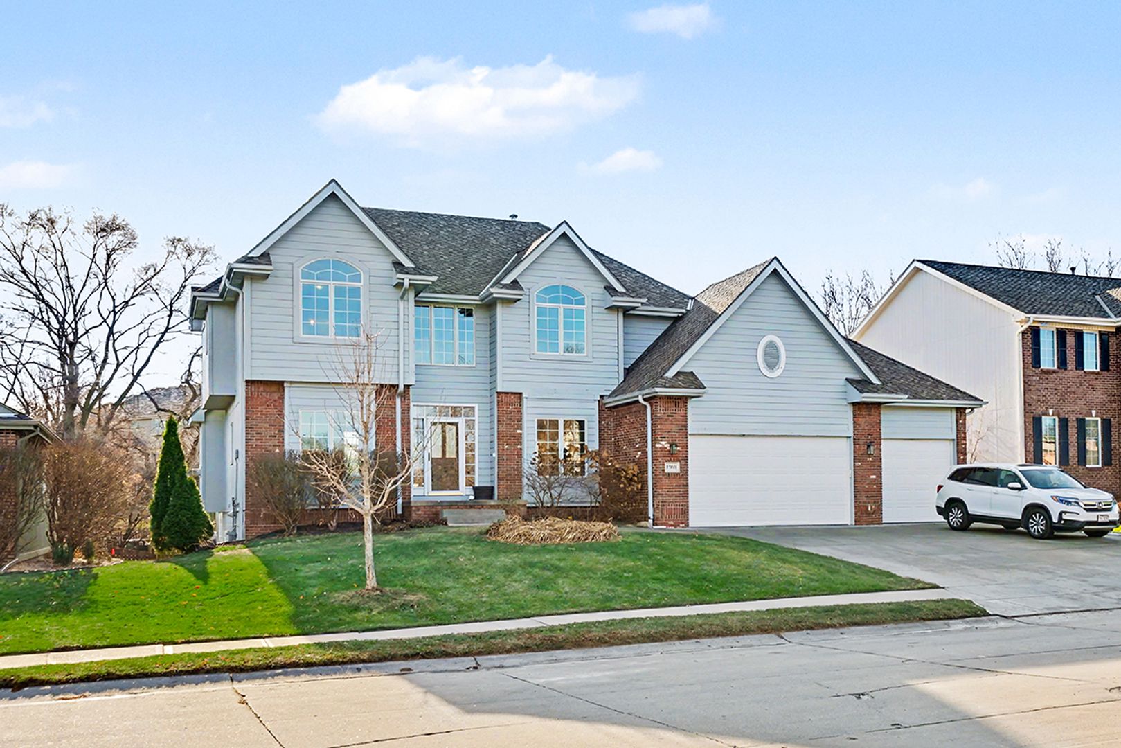 Omaha House: 17001 Y St.