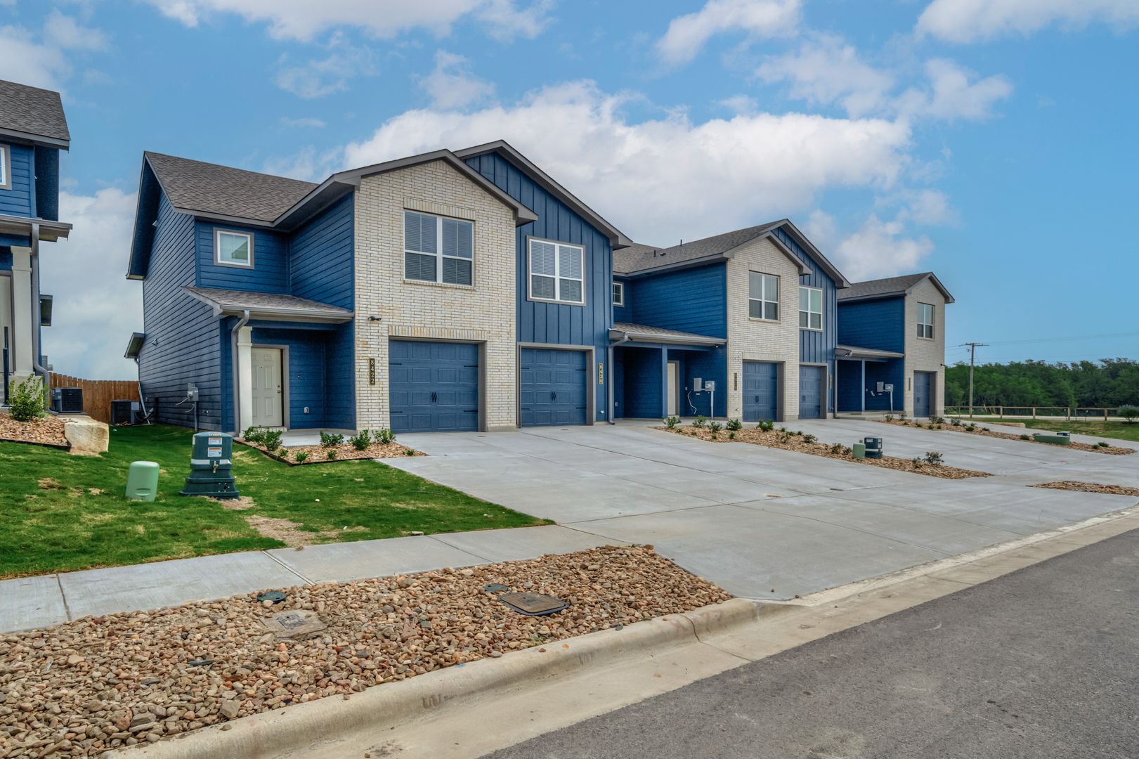 Temple Townhome: 8444 Adelaide Dr