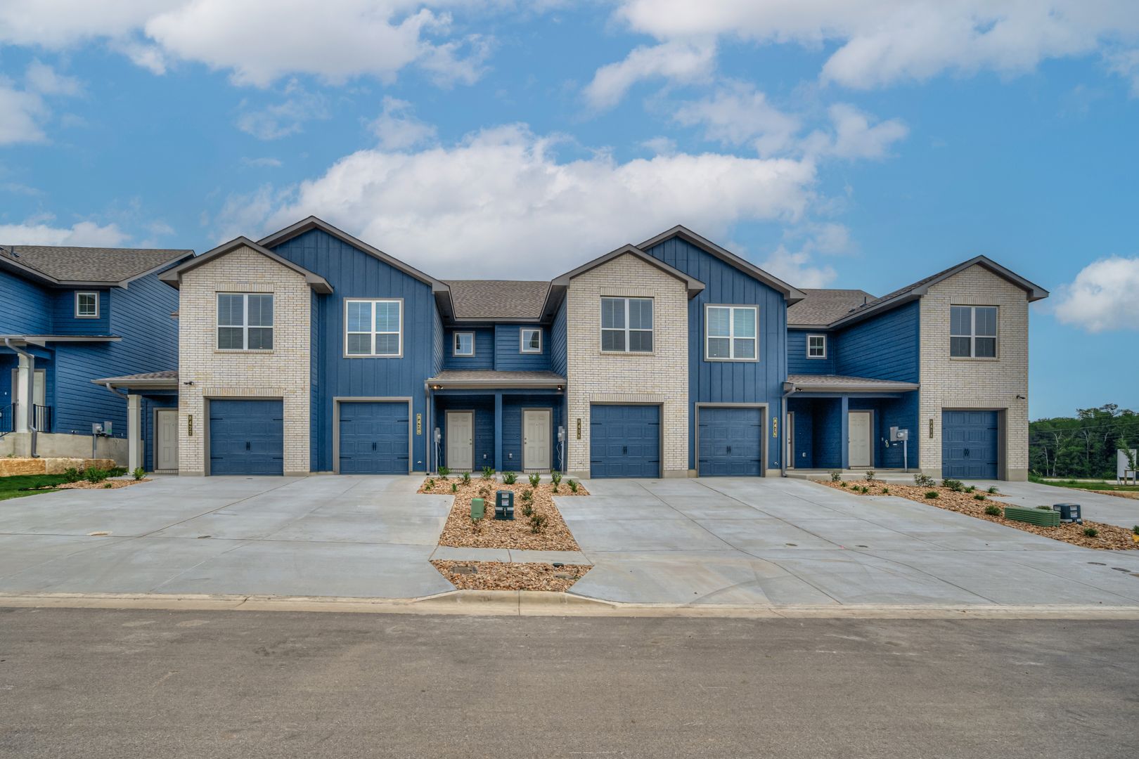 Temple Townhome: 8442 Adelaide Dr