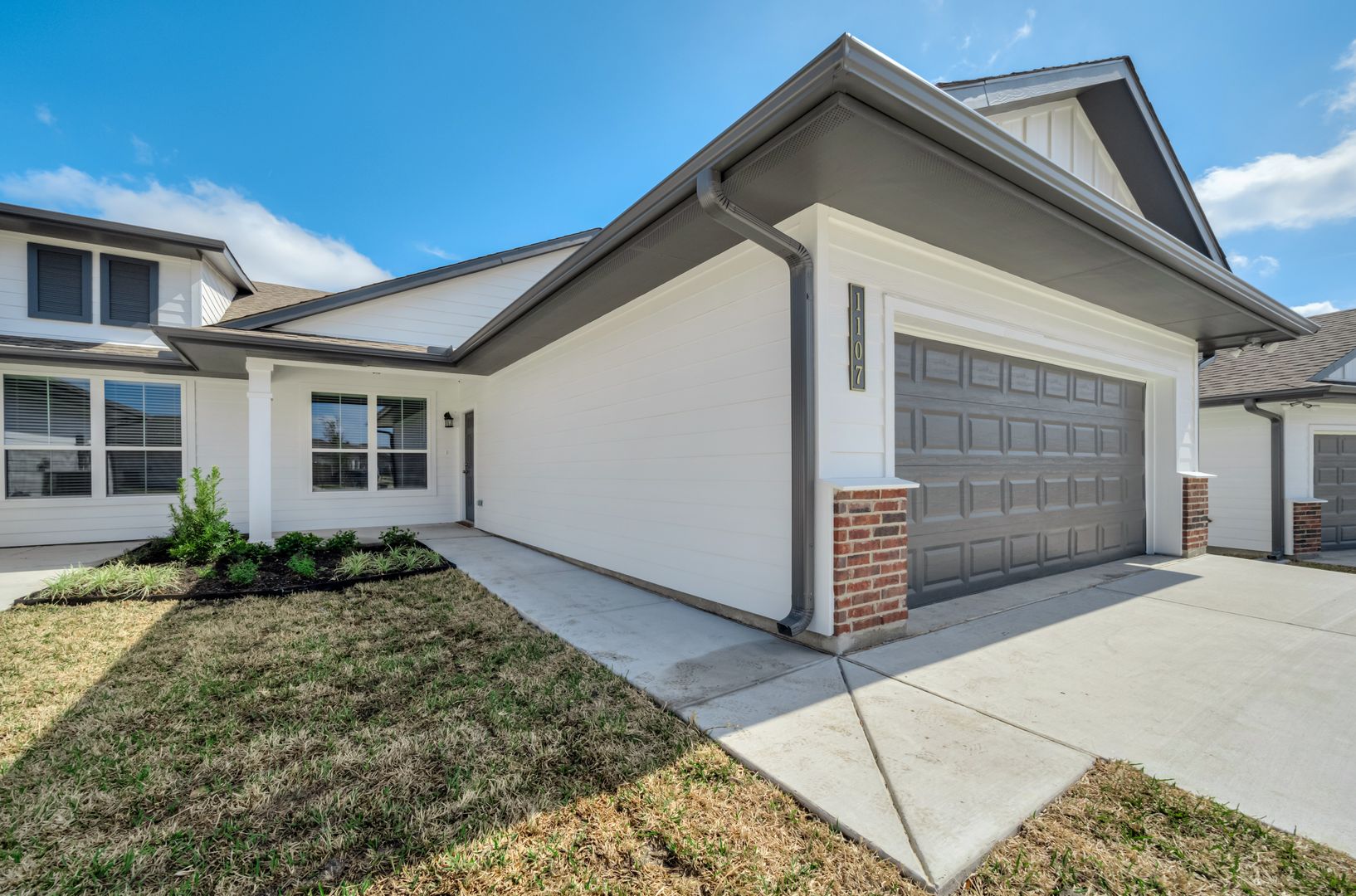 Brenham House: 1139 Trellis Pass - Orchid