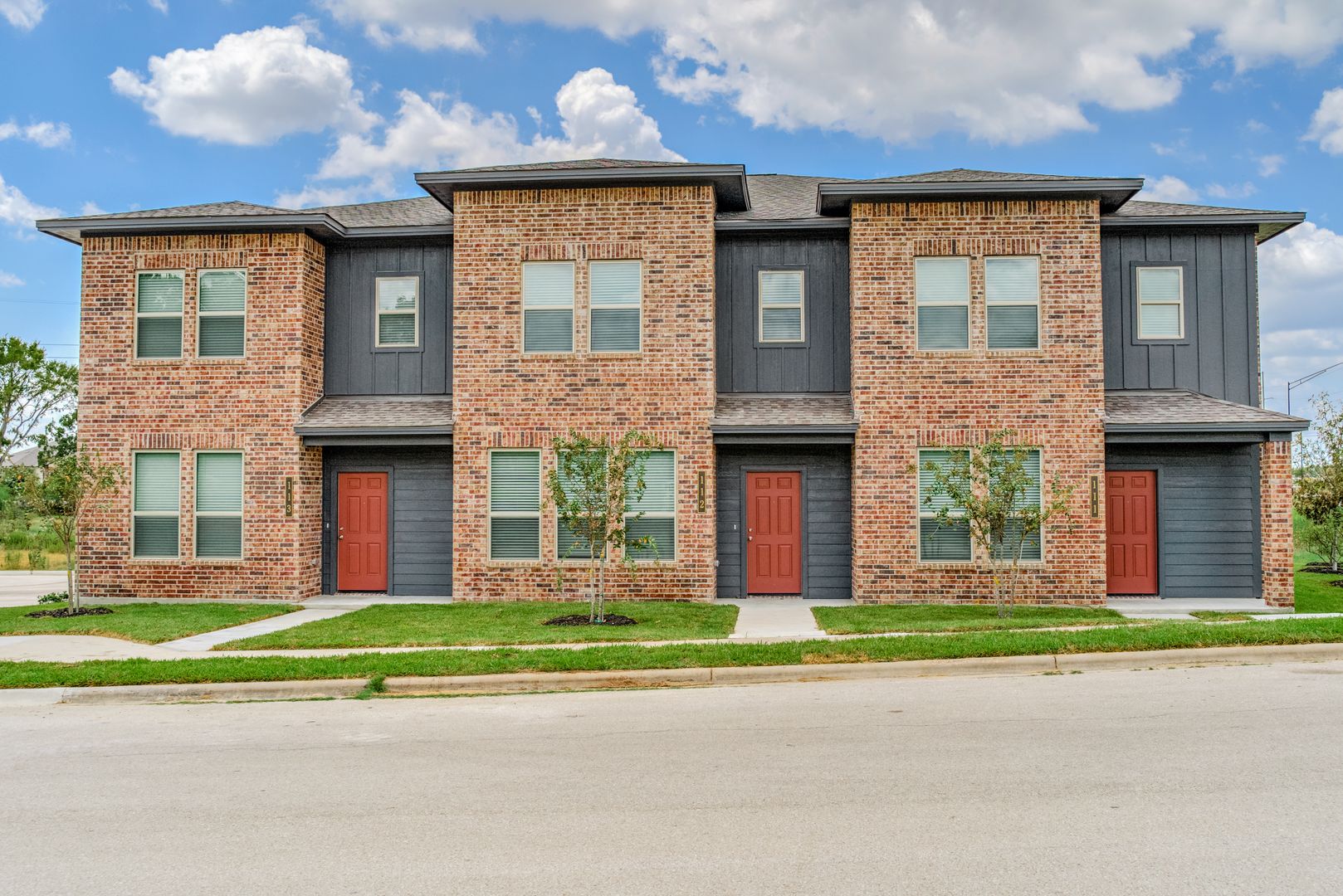 Bryan Townhome: 4089 Cross Park Drive #111
