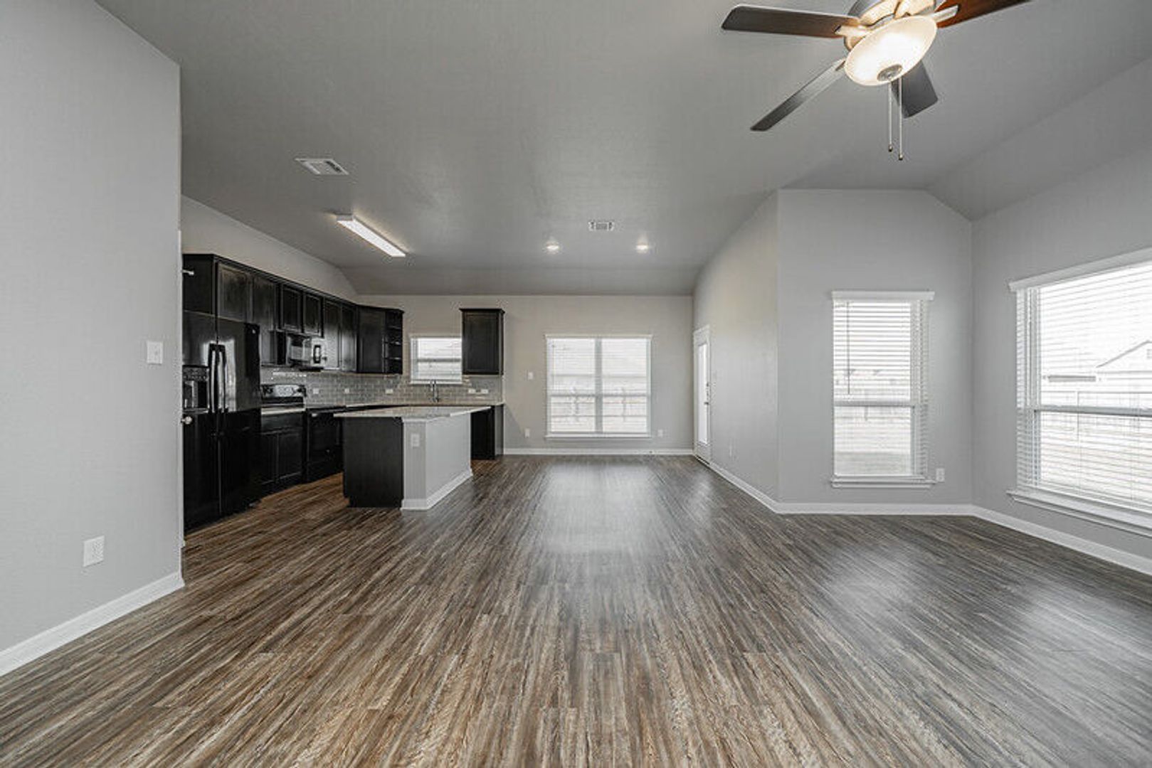 1362 Kingsgate Drive 8 of 12