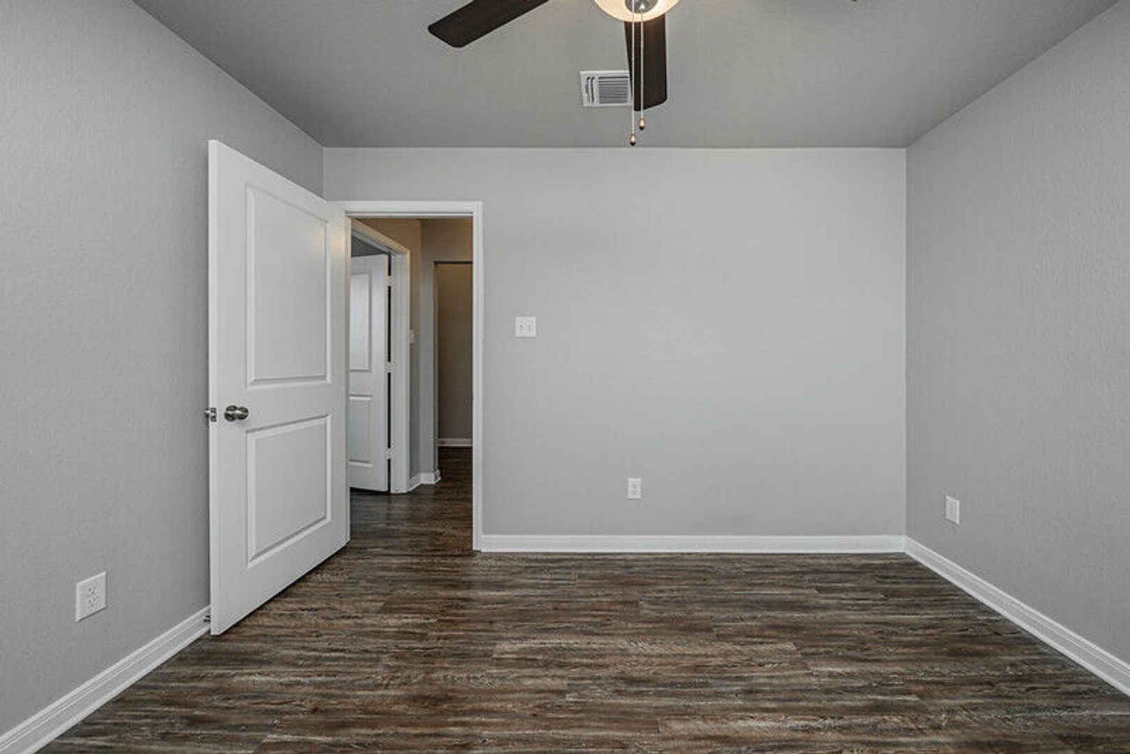 1362 Kingsgate Drive 6 of 12