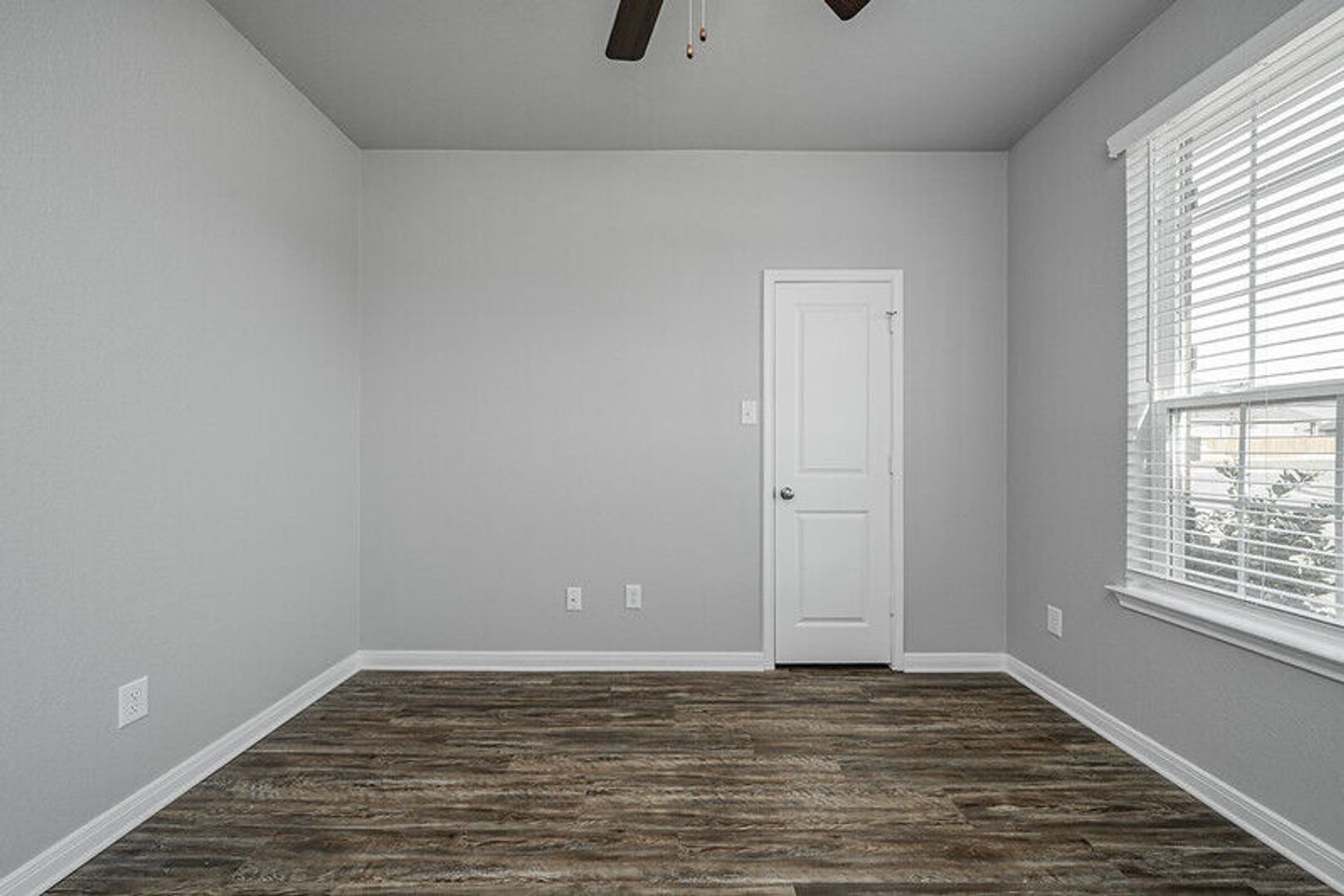 1362 Kingsgate Drive 5 of 12