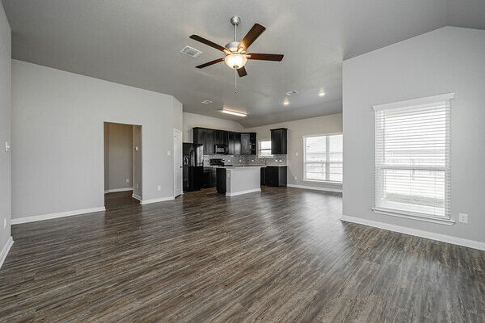1362 Kingsgate Drive 9 of 12