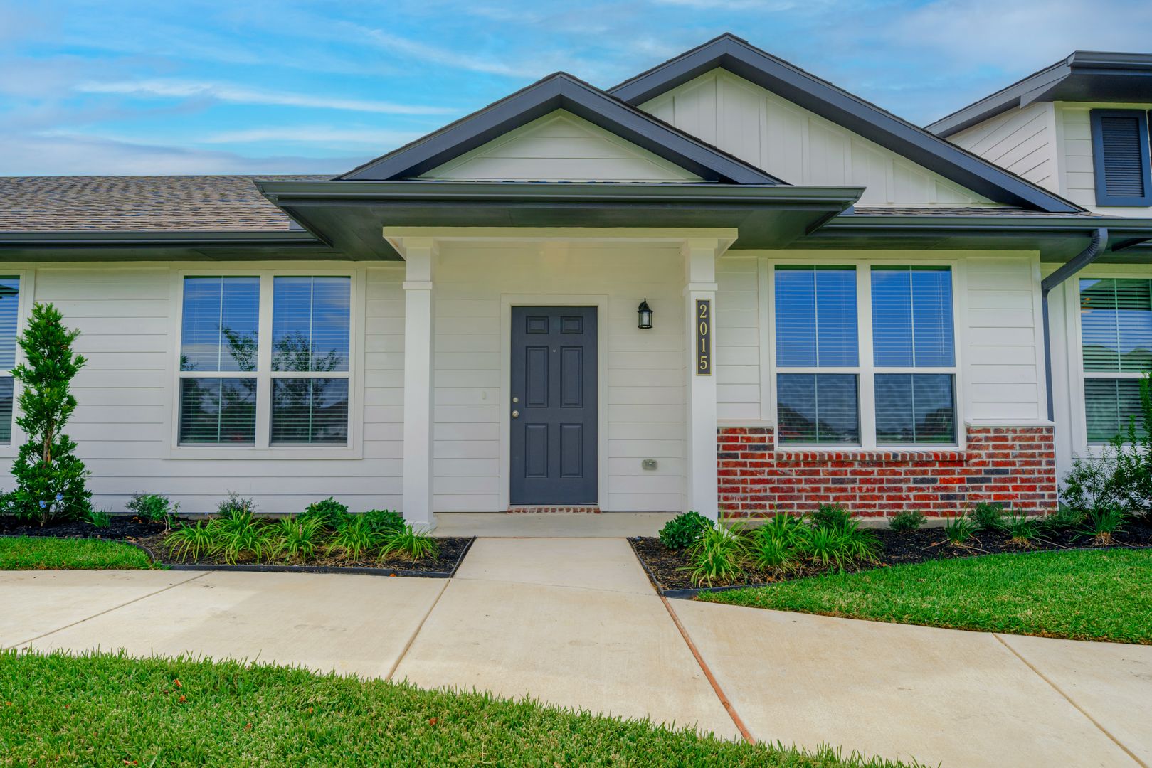 Brenham Townhome: 2015 Vintage Farms Way - 1