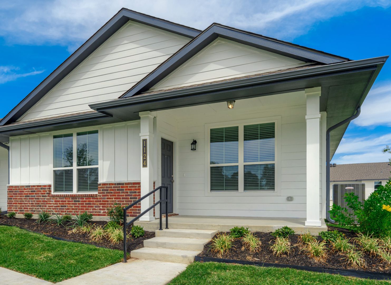 Brenham Townhome: 1126 Trellis Pass - 1