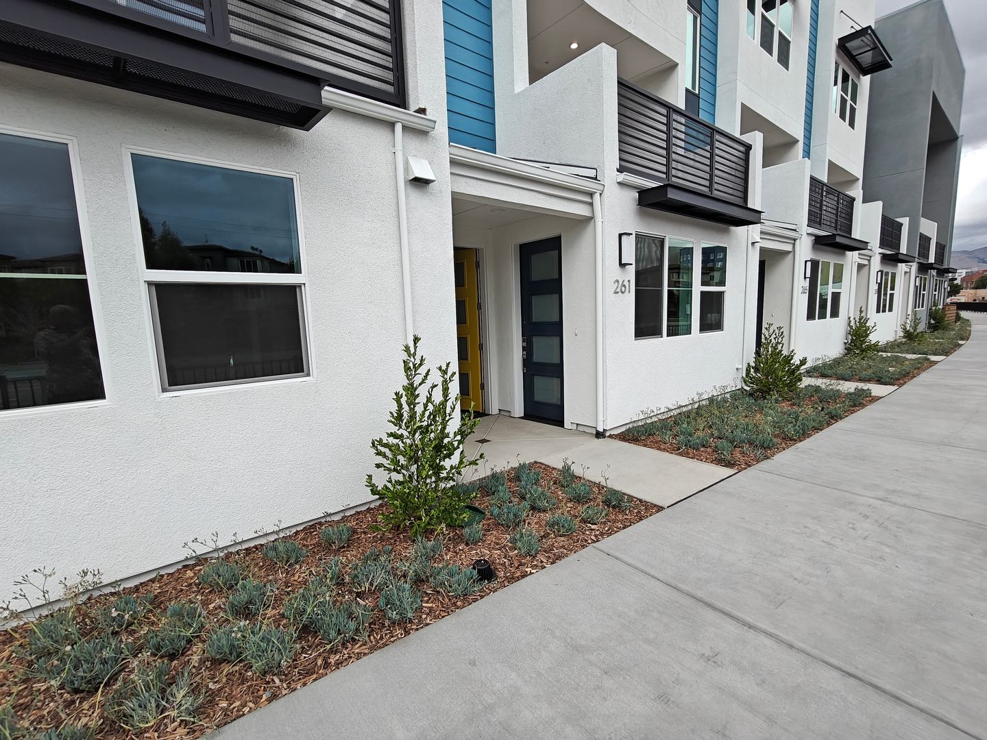 Milpitas Apartment: 259 Montague Express Way