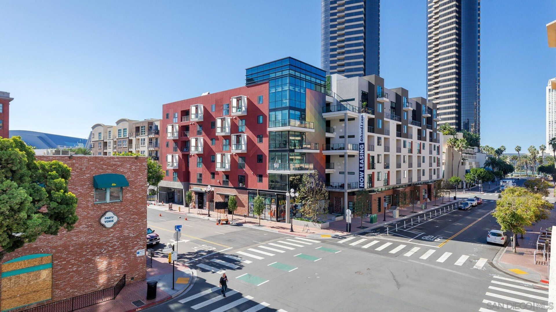 San Diego Condo: 450 J St Unit 3231