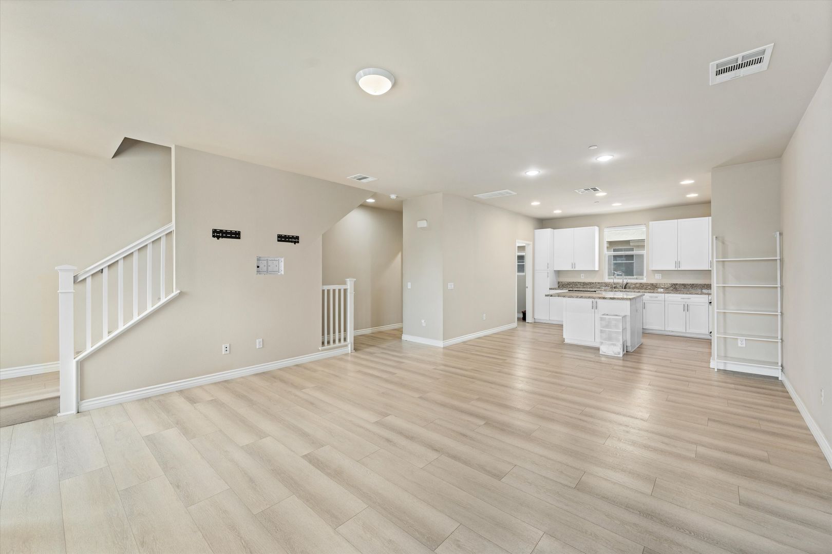 2651 W Lincoln Ave Unit 17, Anaheim, CA 92801 5 of 8