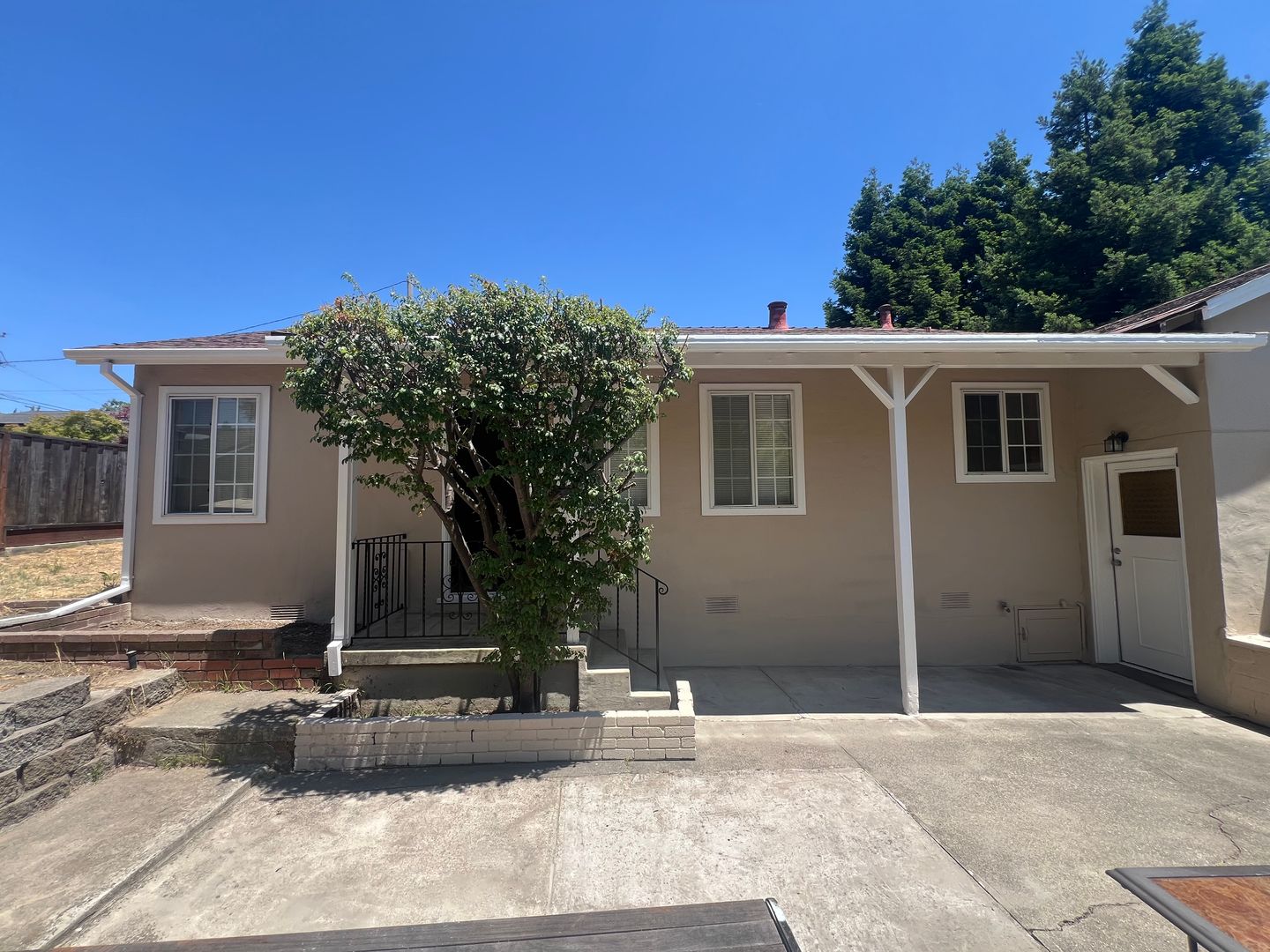 Castro Valley House: 4558 Malabar Ave