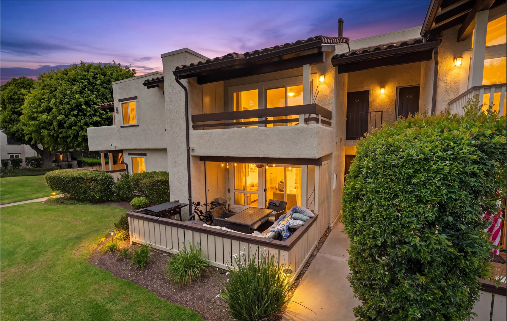 Huntington Beach Condo: 21372 Brookhurst St Unit 527