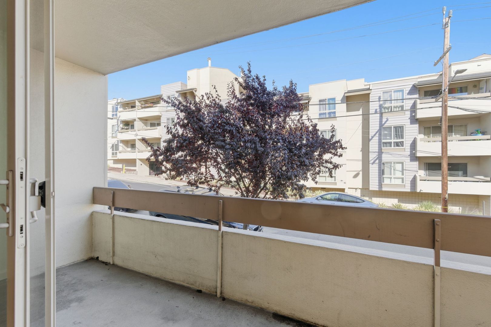 Oakland House: 55 Fairmont Ave Apt 109