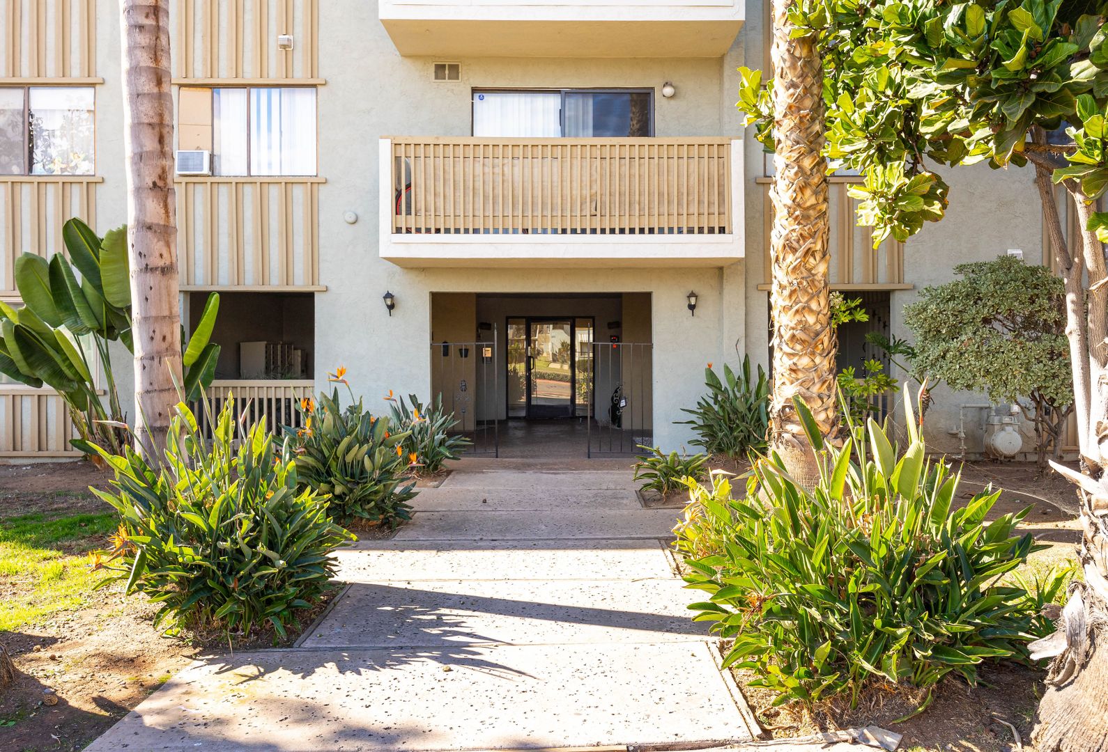 Chula Vista Condo: 178 Fourth Ave Unit 11
