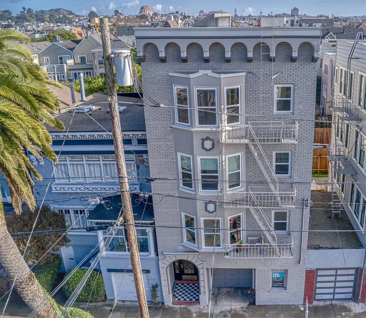San Francisco Apartment: 180 11th Ave