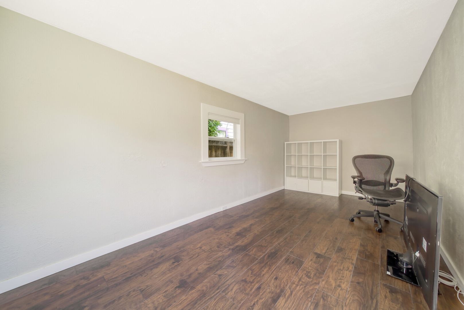 Redwood City House: 734 Cassia St