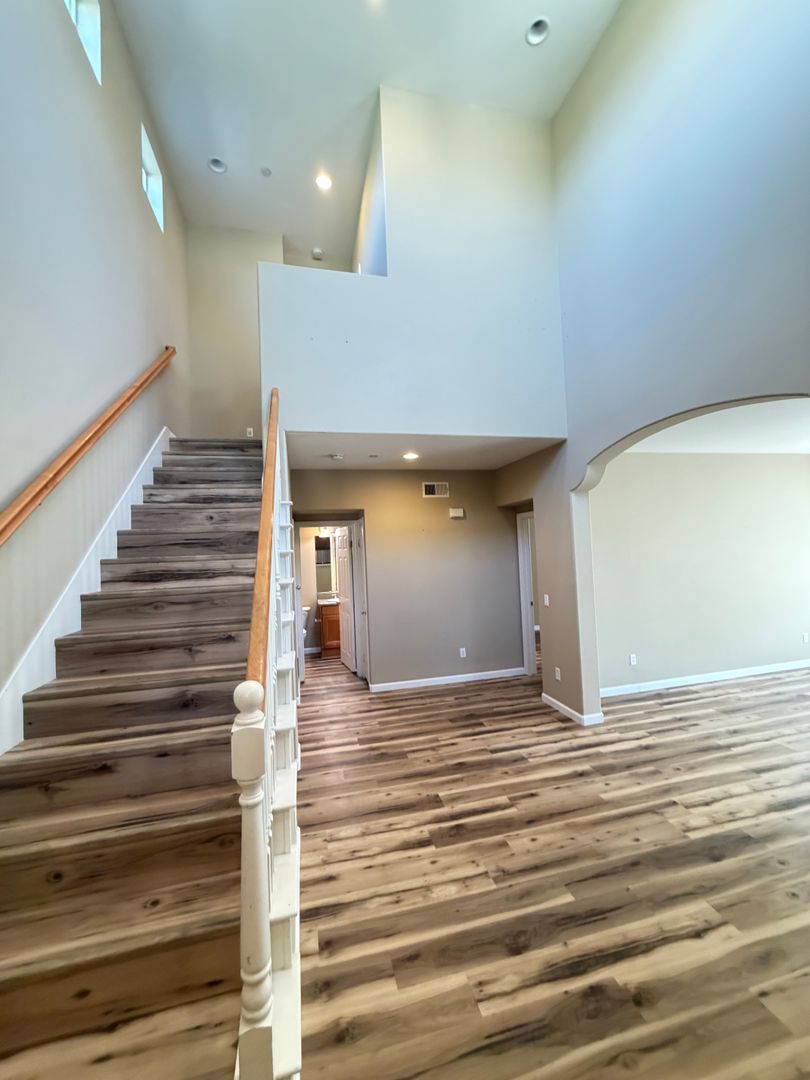 2742 Matera Ln, San Diego, CA 92108 7 of 12