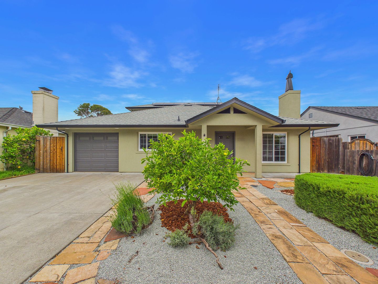 San Carlos House: 1008 Inverness Dr
