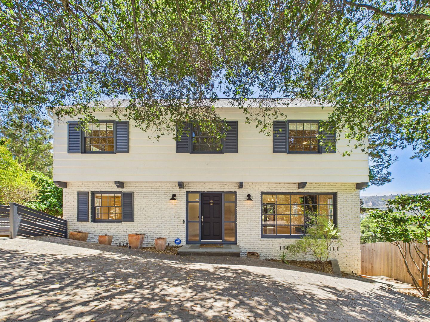 Belmont House: 12 Folger Ct