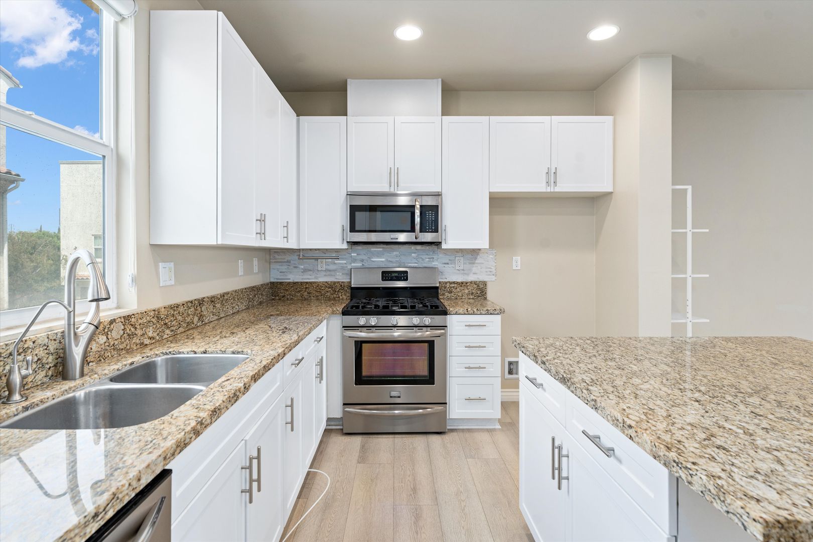 2651 W Lincoln Ave Unit 17, Anaheim, CA 92801 7 of 8