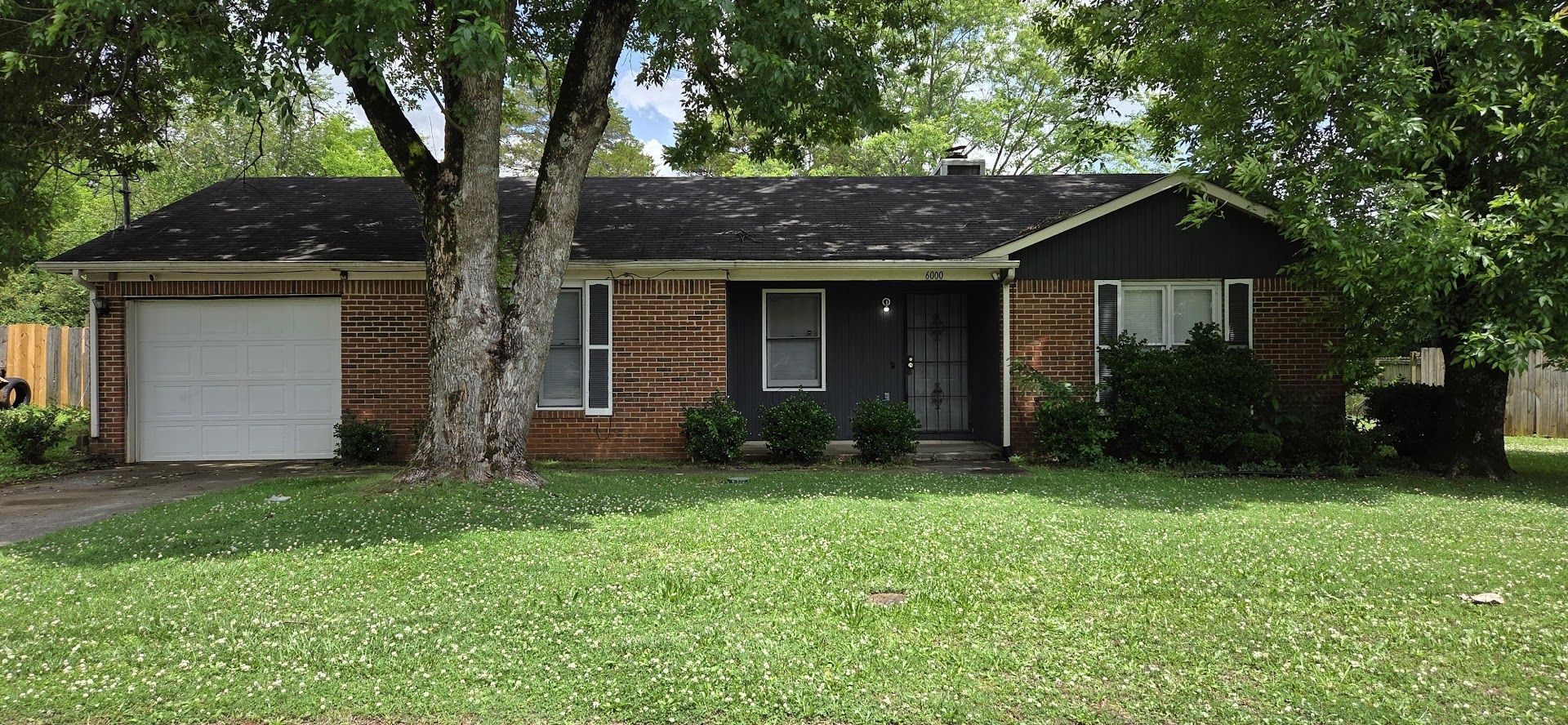 Huntsville House: 6000 Cherokee Hill Dr. NW