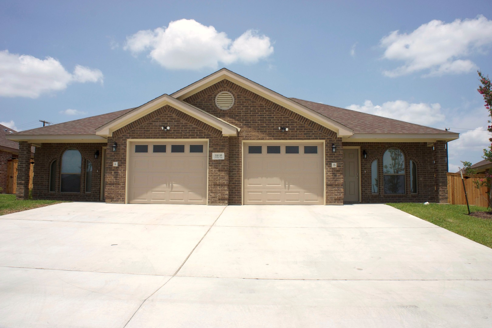 Killeen Multiplex: 3105 A Lineage Loop