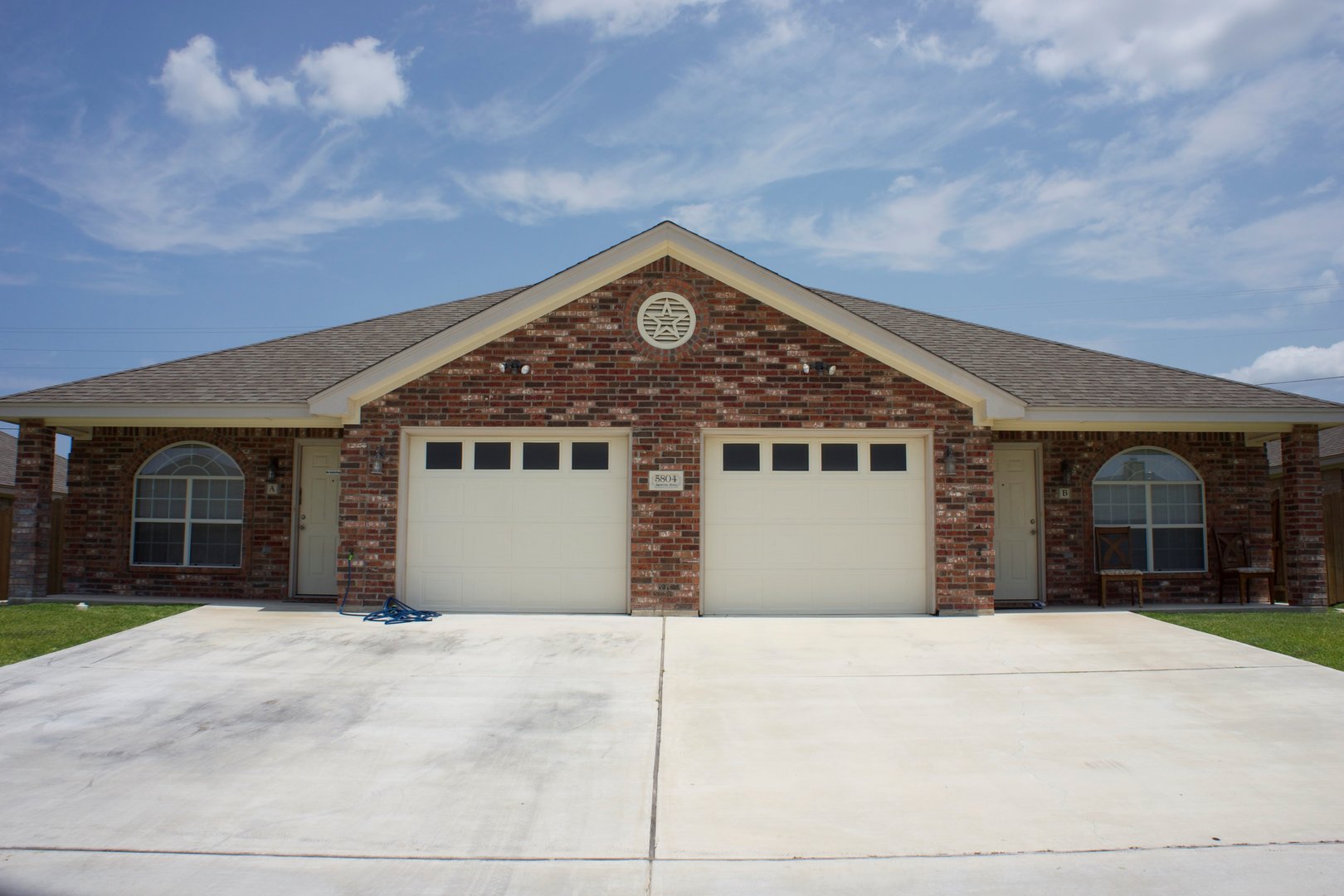 Killeen Multiplex: 5804 B Aquarius Dr.