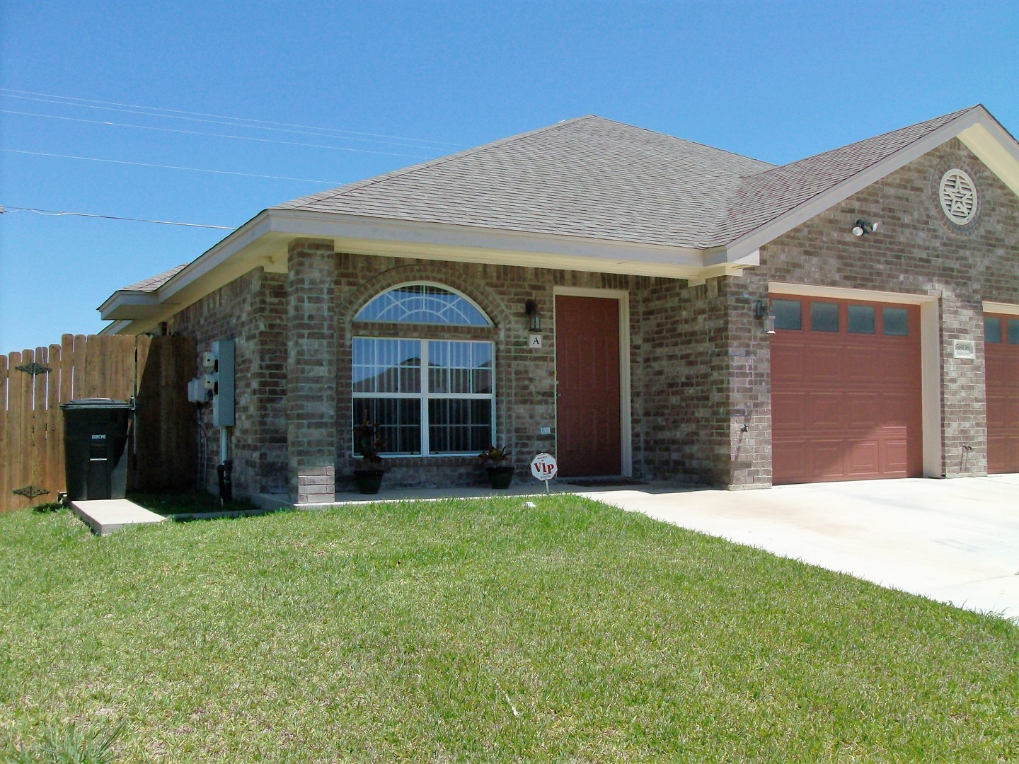 Killeen Multiplex: 5808 A Aquarius Dr.