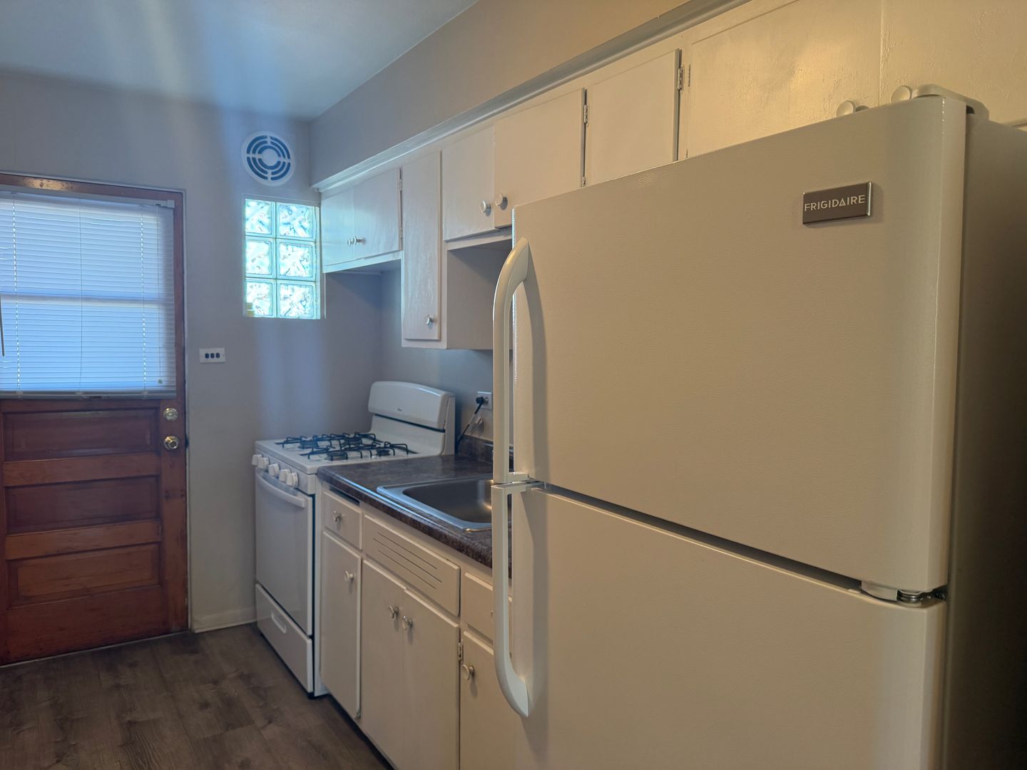 La Grange Park Apartment: 1129-1135 Homestead Road