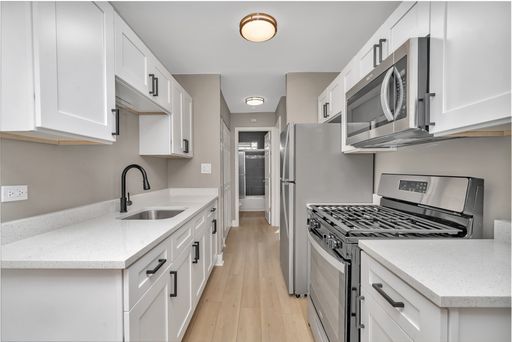 Parkside Apartments Newly Renovated One Bedroom Apartment