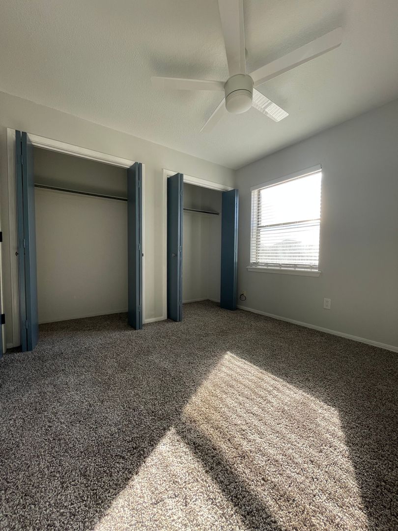Beautifully Updated 1Bed / 1Bath Apartment Home 8 of 11