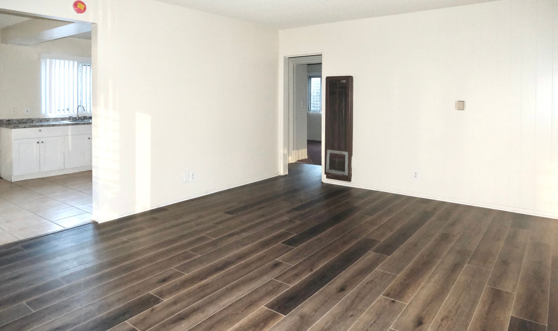 Long Beach Apartment: 1036-1040 Dawson Ave